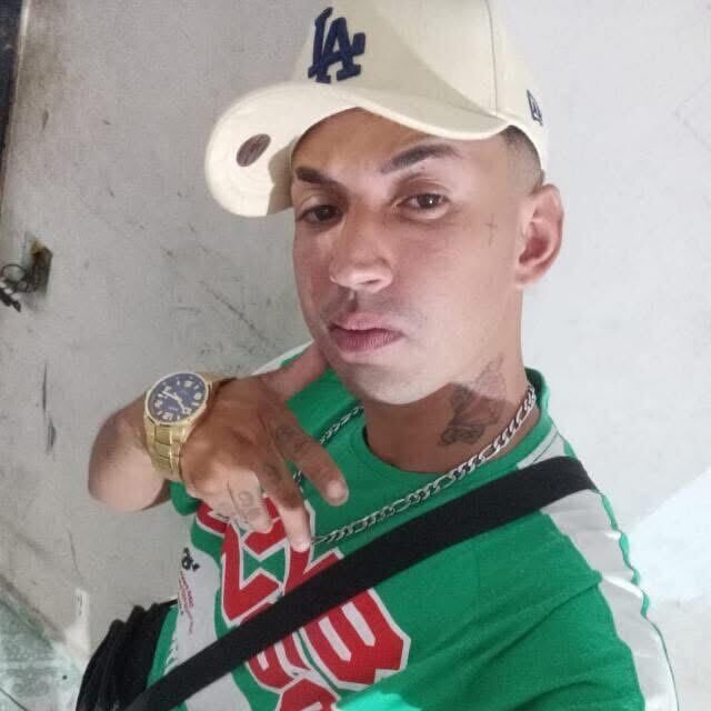  Santa Ysabel,   Lucas, 31 ,   ,   