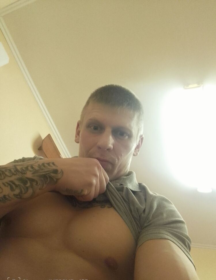  50691460  Aleksei, 32 ,    