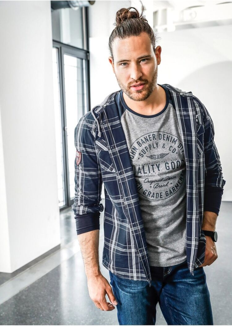 ���� 15677360 ������� ������, 37 ���, ���� ���������� � �������