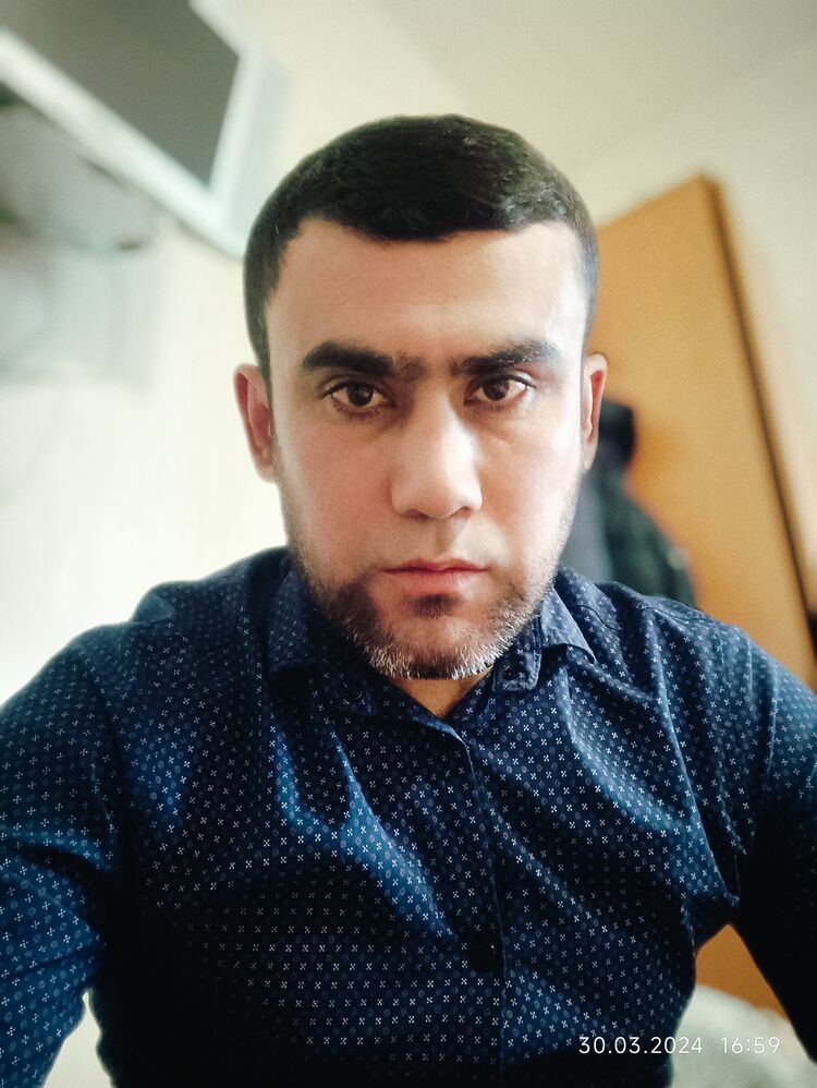  42402350  , 33 ,    