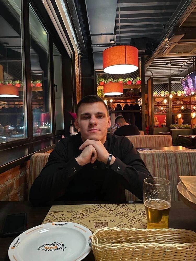  -,   Igor, 24 ,   ,   