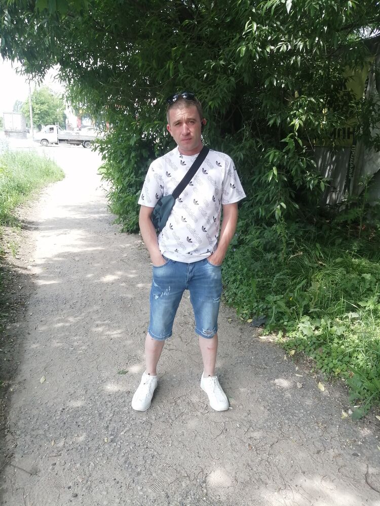  44037840  , 37 ,    