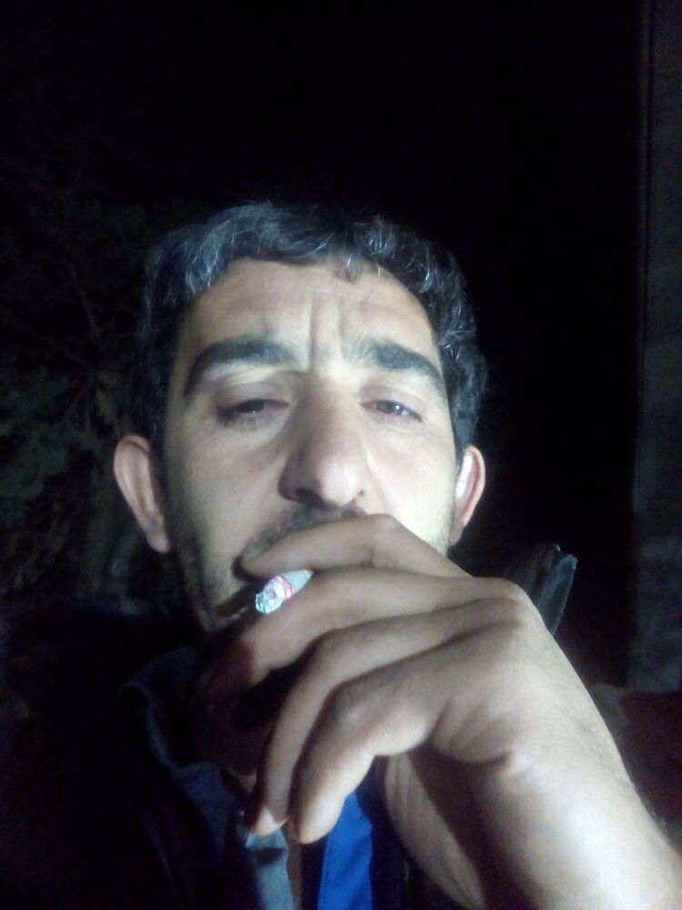  18529590  , 40 ,    
