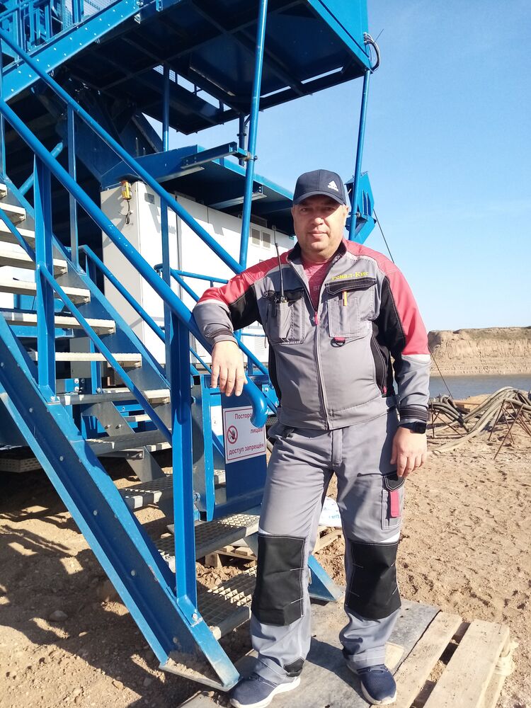  44786490  , 51 ,    