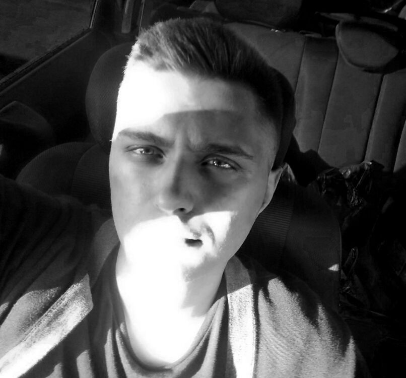  52765230  Sergey, 27 ,    