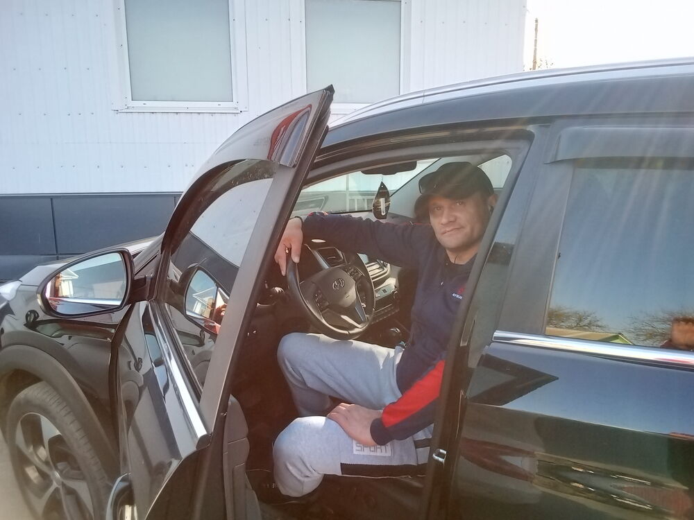  34356100  Nikolay, 47 ,    
