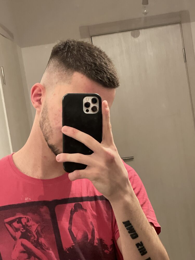 25781430  , 23 ,    