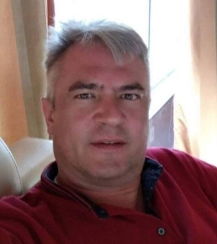  28323000  Valeriy, 53 ,    