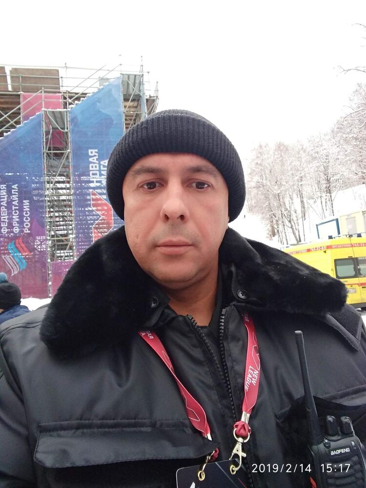  35582940  , 46 ,    