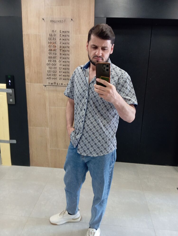  53249370  , 32 ,    
