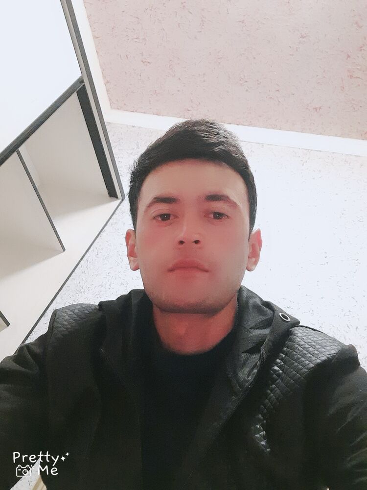  42264840  Jon, 24 ,    