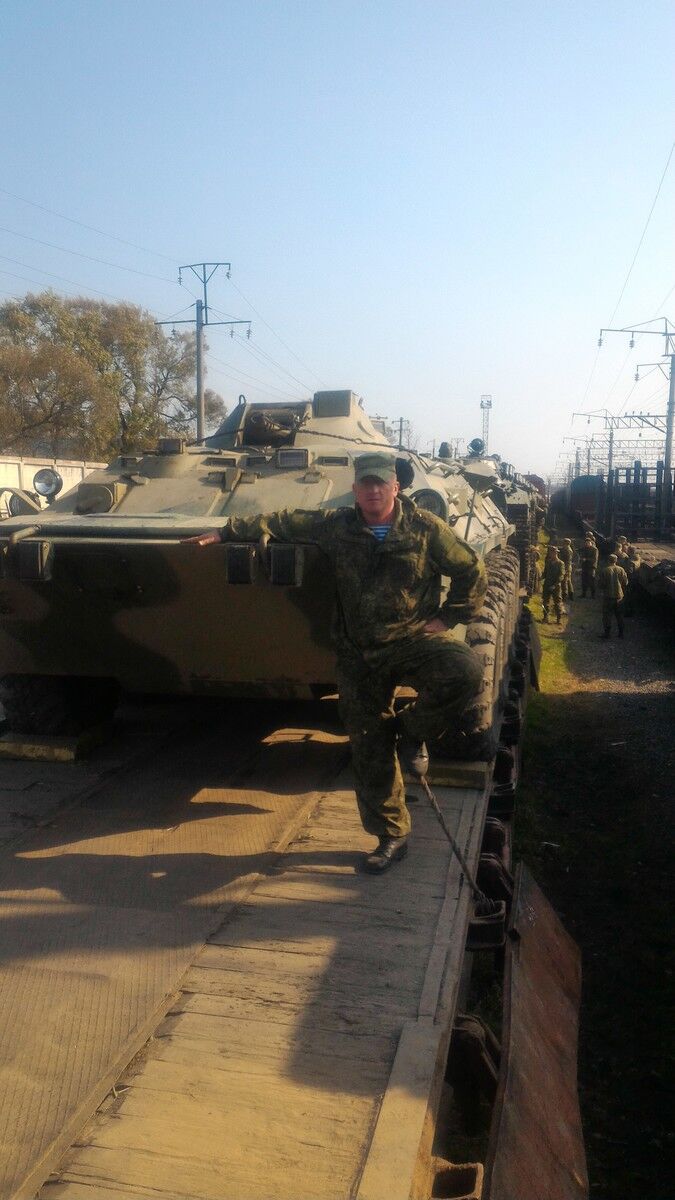  19419040  Maksim, 51 ,    