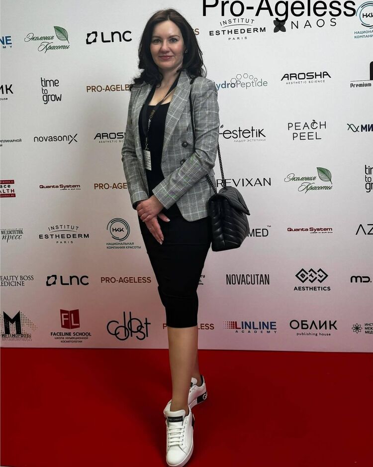 ���� 52954010 ������� ��������, 32 ����, ���� ���������� � �����