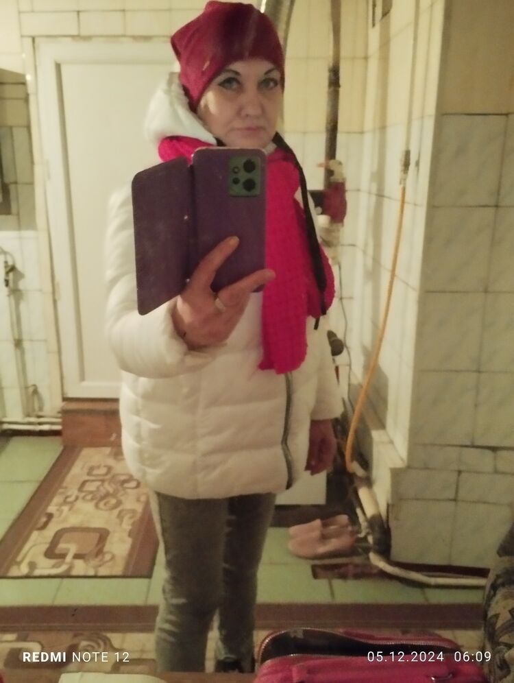  48041700  Svetlana, 53 ,    