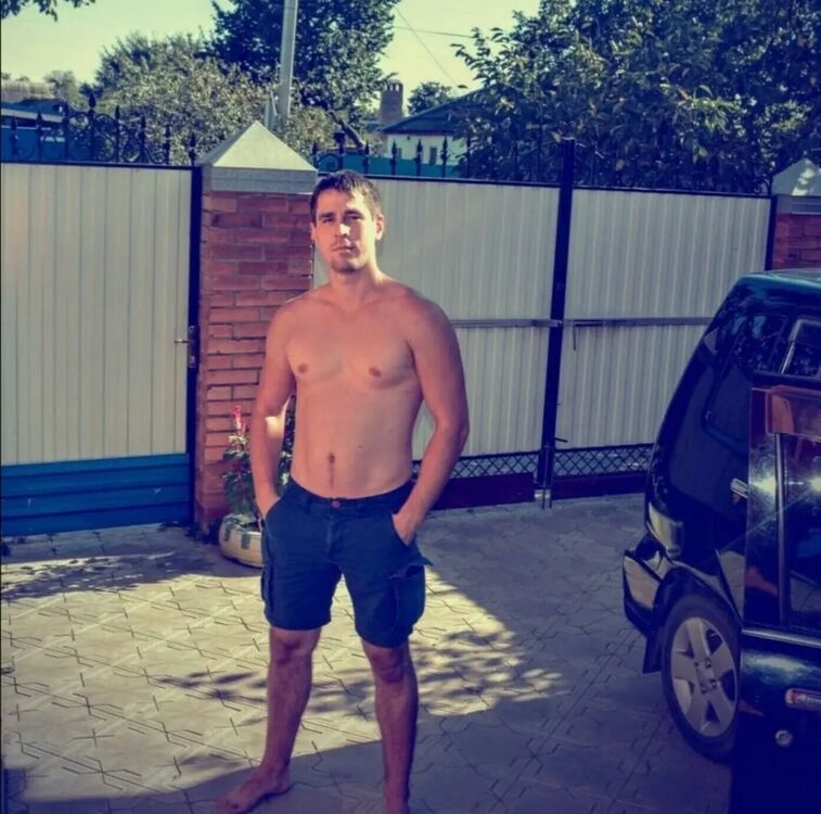  ,   Mikhail, 36 ,   ,   , c 