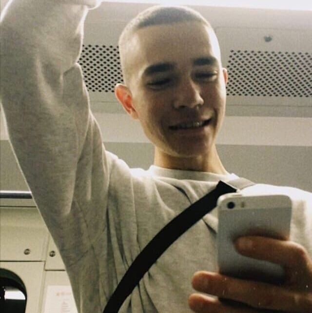  22686570  , 27 ,    