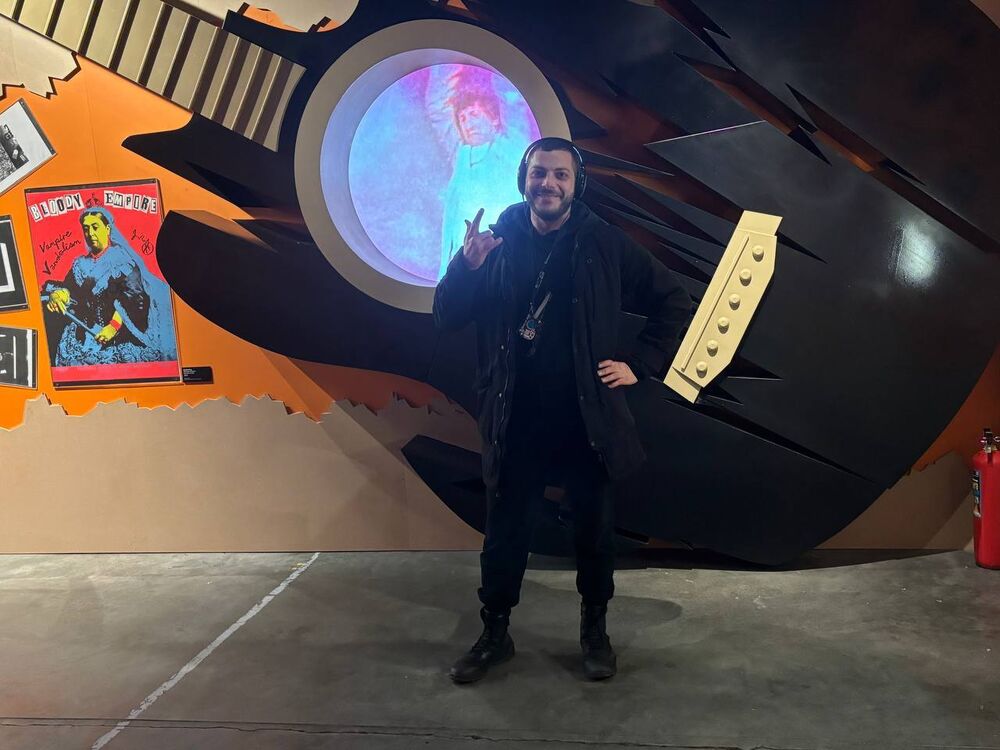  43817170  , 35 ,    -