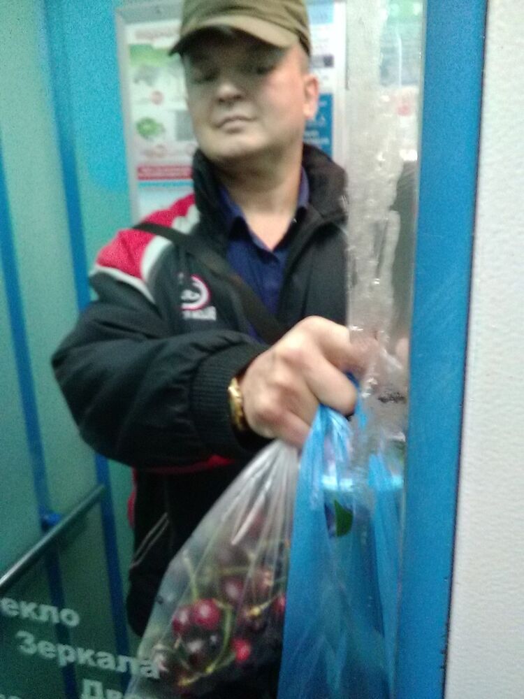  13149810  Gennady, 59 ,    