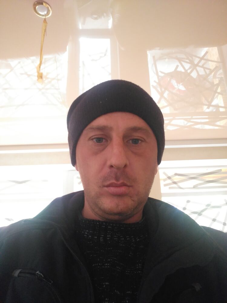  38464250  Vova, 38 ,    