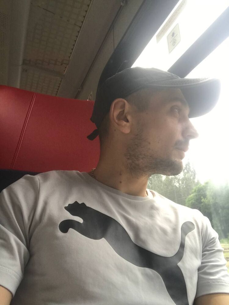  ,   Stanislaw, 37 ,   ,   , c 