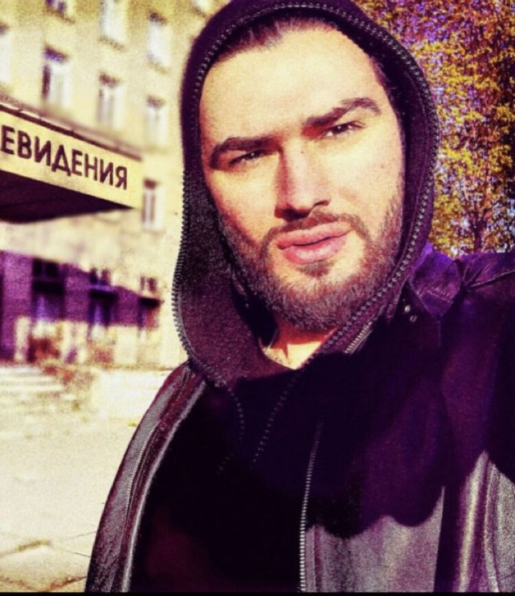 ���� 35144120 ������� Galliano, 38 ���, ���� ���������� � �����-����������