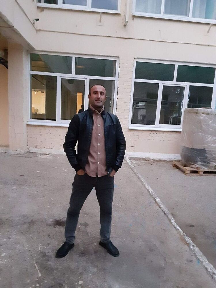  ,   Kamran, 42 ,   ,   