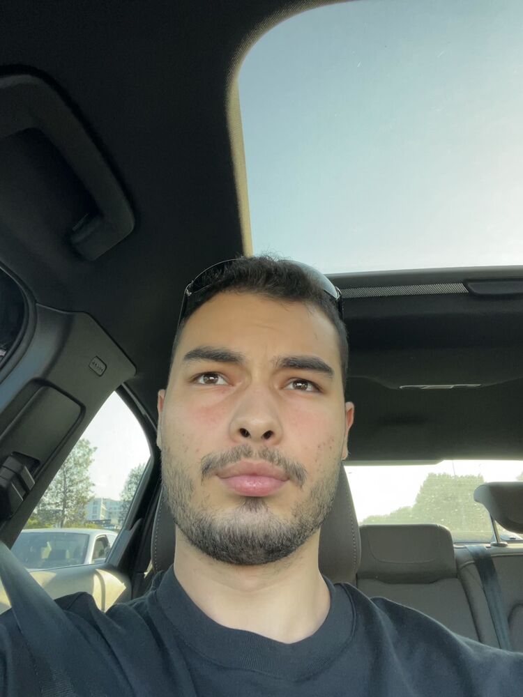  Esenyurt,   Murat, 21 ,   ,   