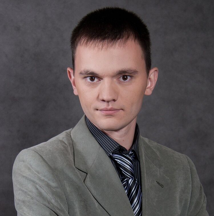  4661620  Pavel, 43 ,    