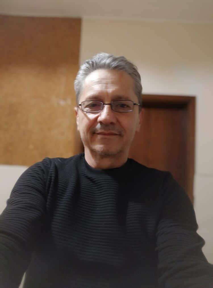  ,   Akos, 64 ,   ,   