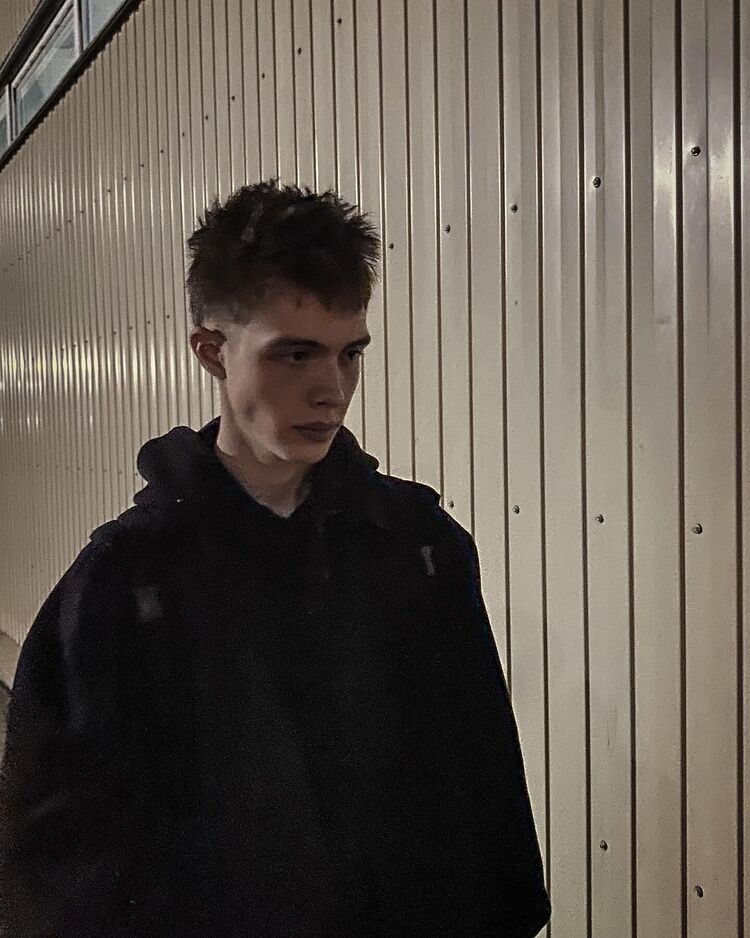  ,   Oleg, 22 ,   ,   