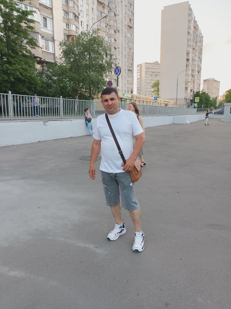  46218390  , 44 ,    