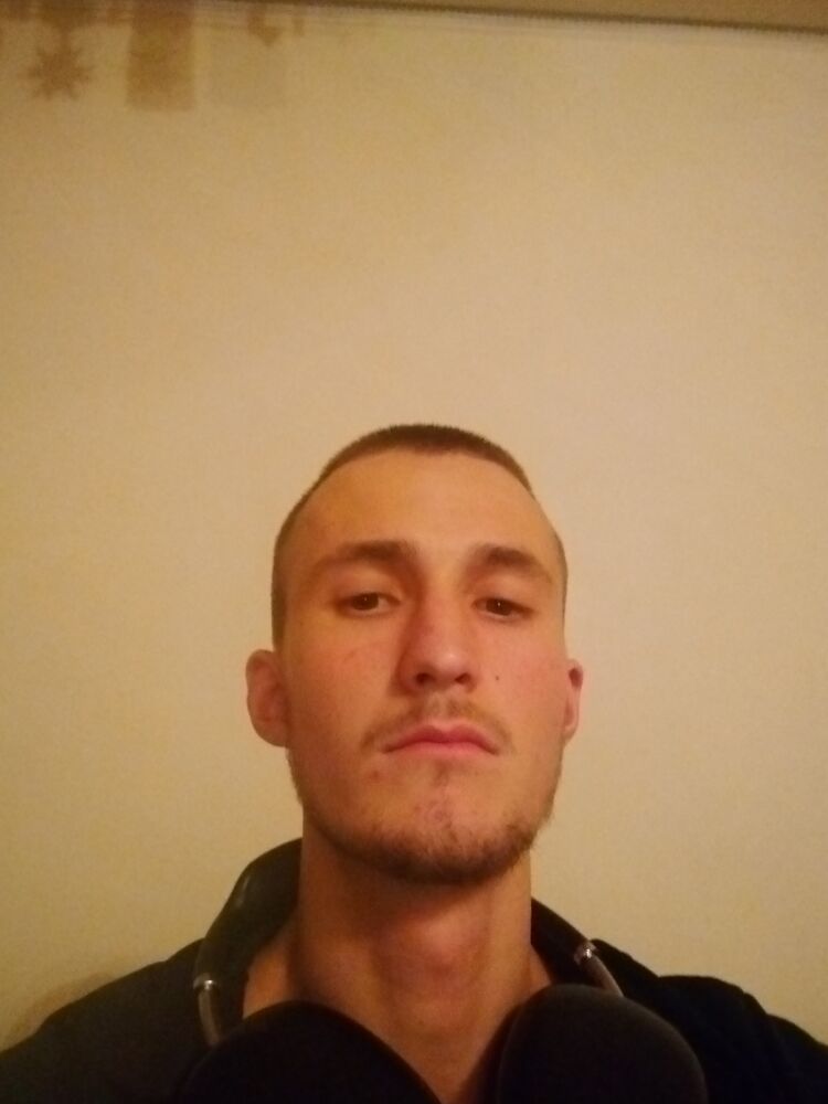  48013810  , 21 ,    