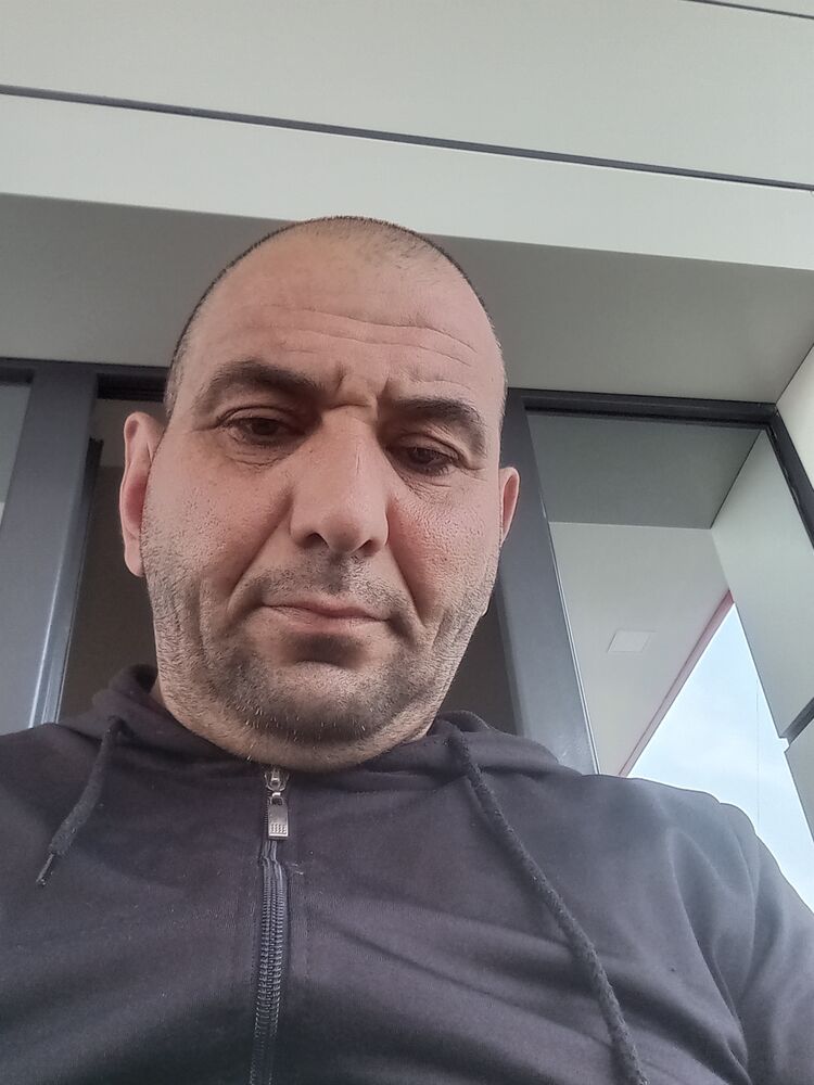  52328810  , 46 ,    