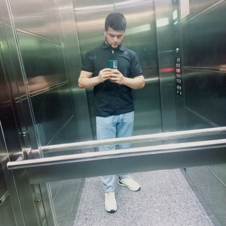  27053890  Aziz, 30 ,    