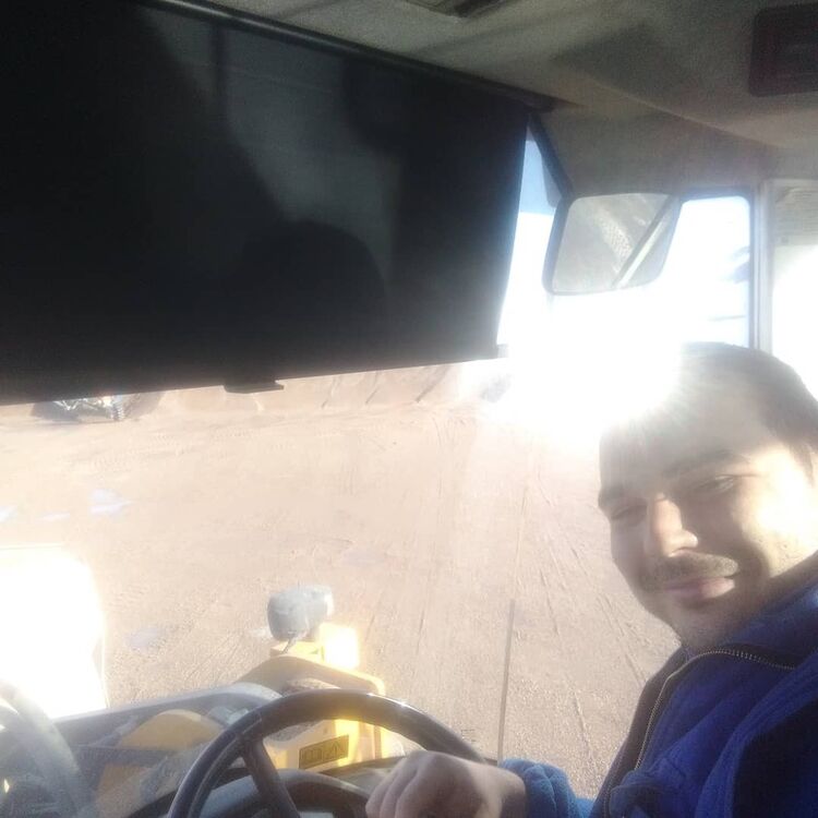  15200810  Maksym, 32 ,    