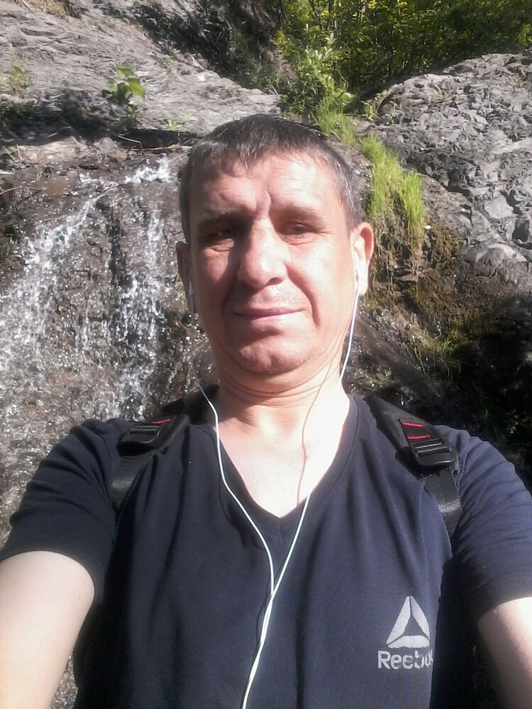  26896040  Aleks, 53 ,    