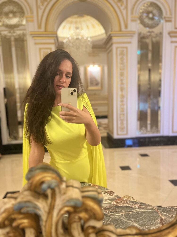 ,   Julia, 31 ,   ,   , c 