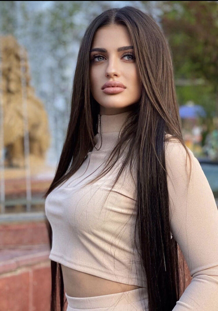  30174850  Milana, 23 ,    