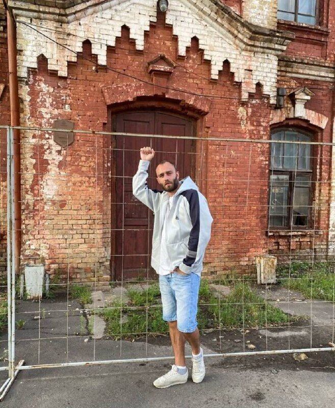  49619610  Albert, 29 ,    