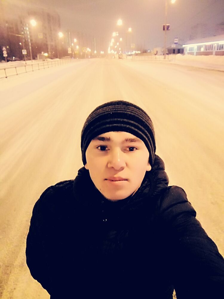  31757830  , 22 ,    