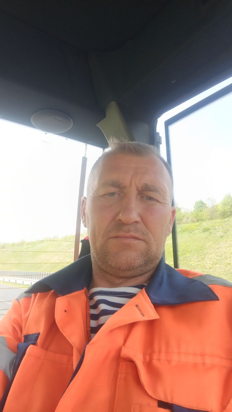 ,   Aleksandr, 47 ,   ,   