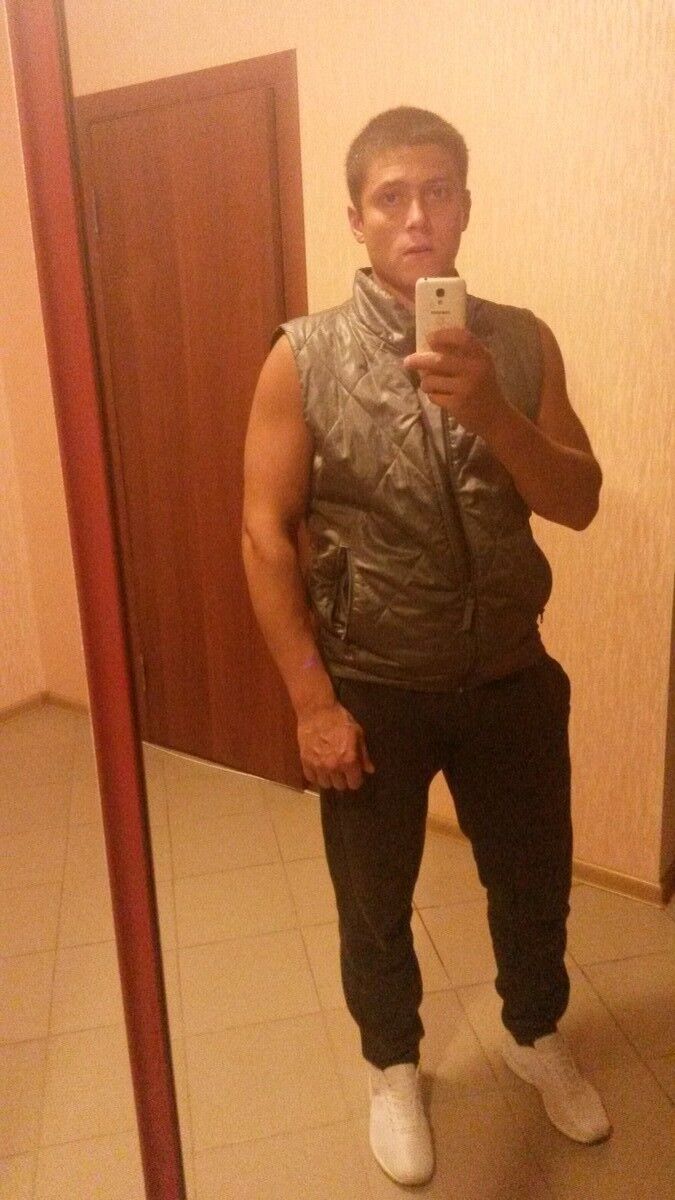  ,   Jeka, 34 ,   