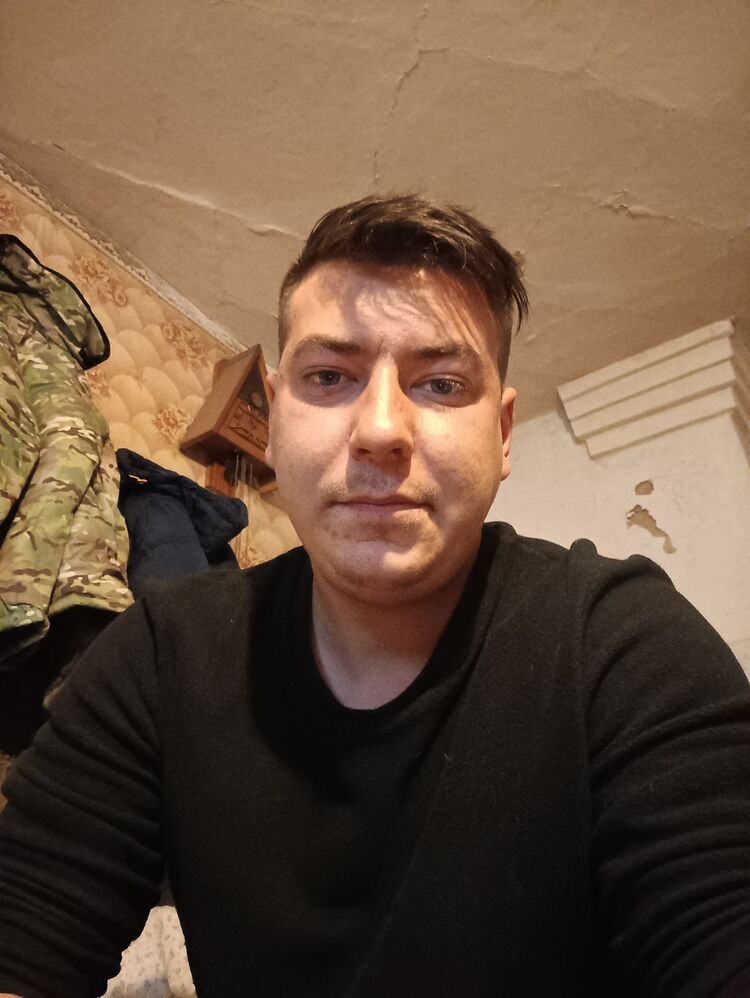  42879290  , 27 ,    
