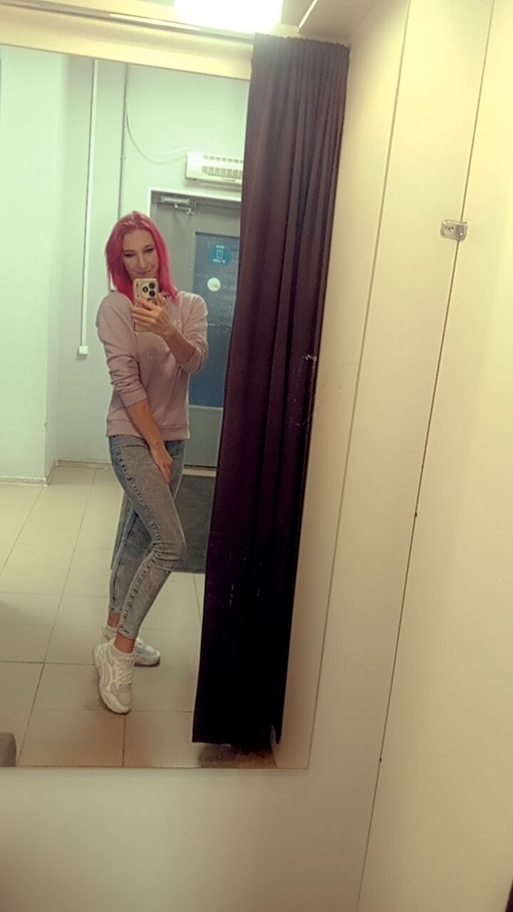  54395510  , 28 ,    -