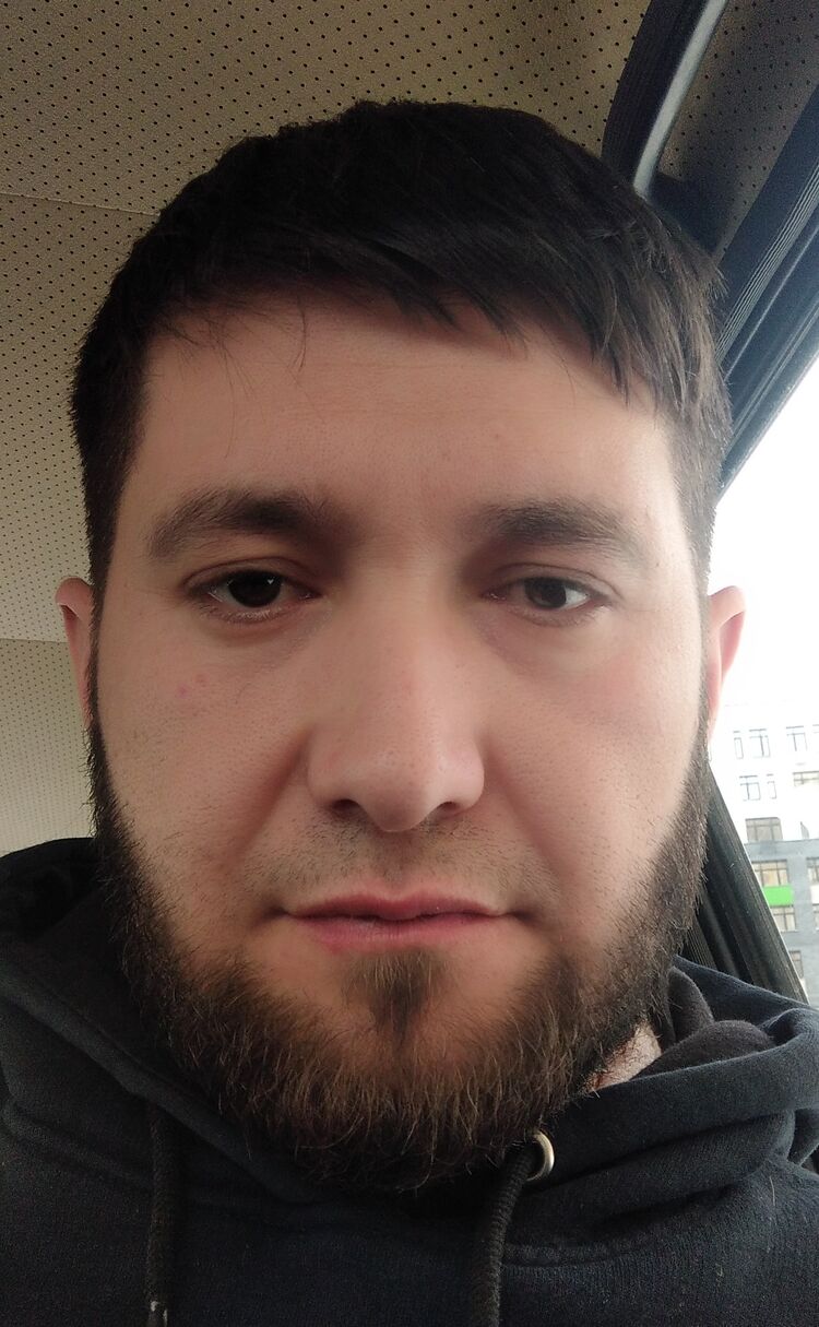  50470140  Ibragim, 35 ,    