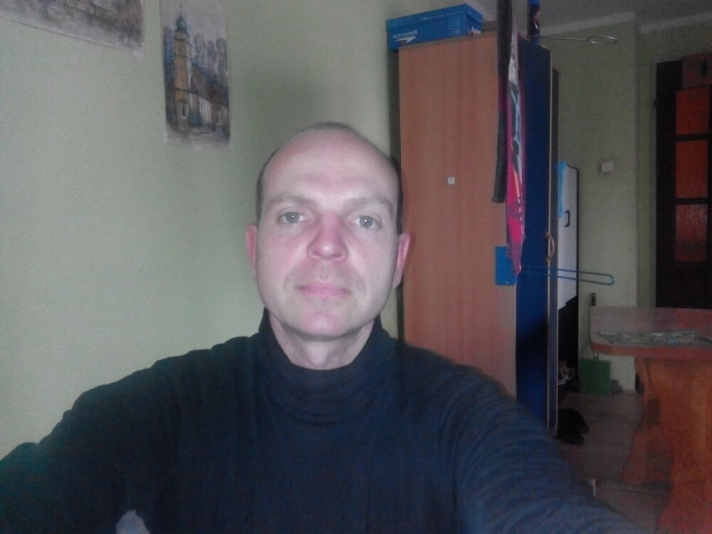  11965800  Ihor, 43 ,    