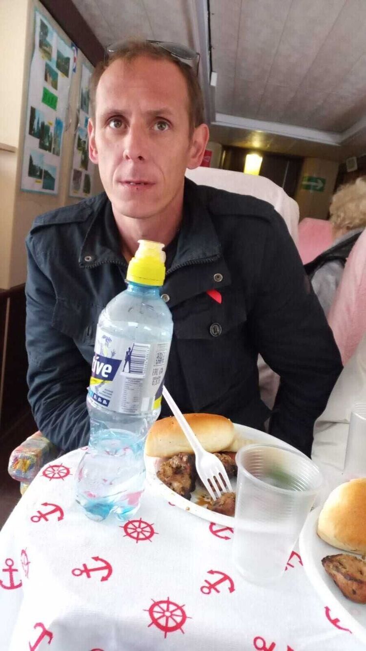  50740940  Nikola, 45 ,    