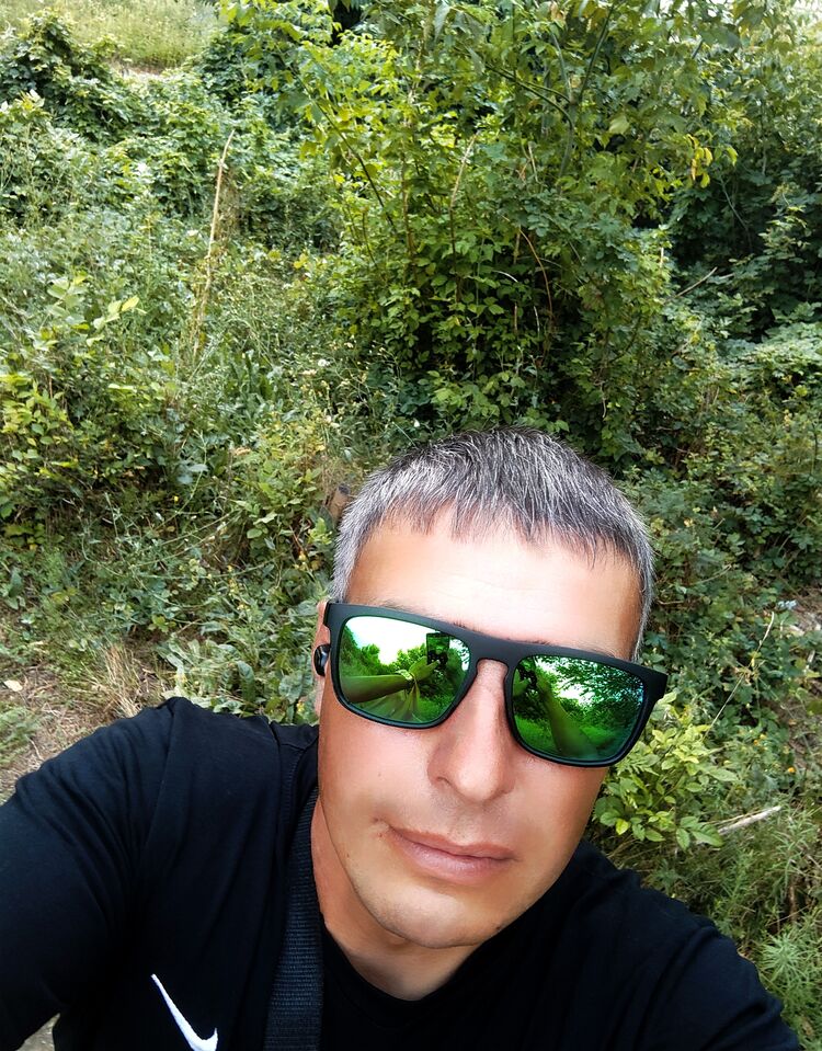  49079490  ALEX, 40 ,    