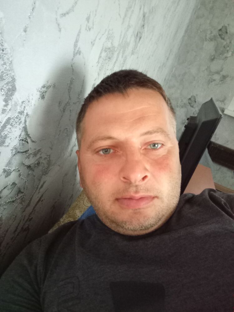  28640180  , 39 ,    