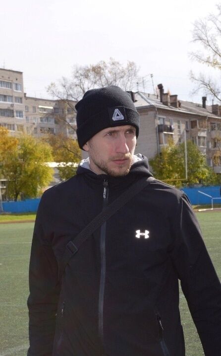  --,   Maxim, 36 ,   ,   , c 